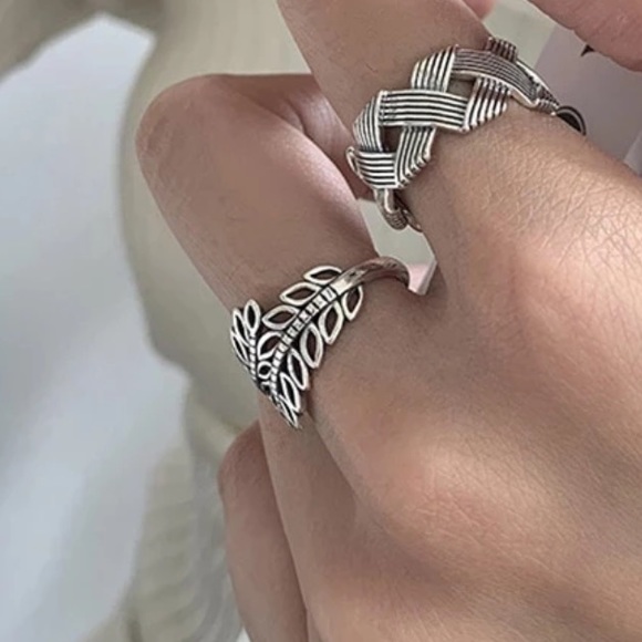🍃 Insta leaf sterling silver adjustable ring - Picture 3 of 5